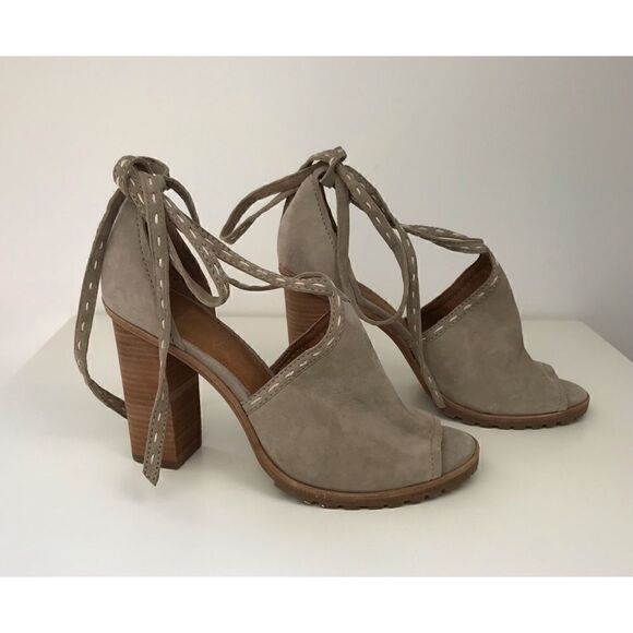 FRYE Ash Suzie Pickstitch Lug Peeptoe  Sandal - Picture 3 of 9